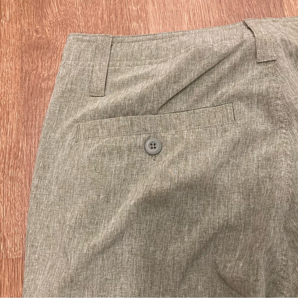 Men's Wearfirst Green Cargo Shorts Size 32 - Picture 3 of 11